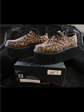 T.U.K Leopard Stratocreeper Platform Shoes size 10